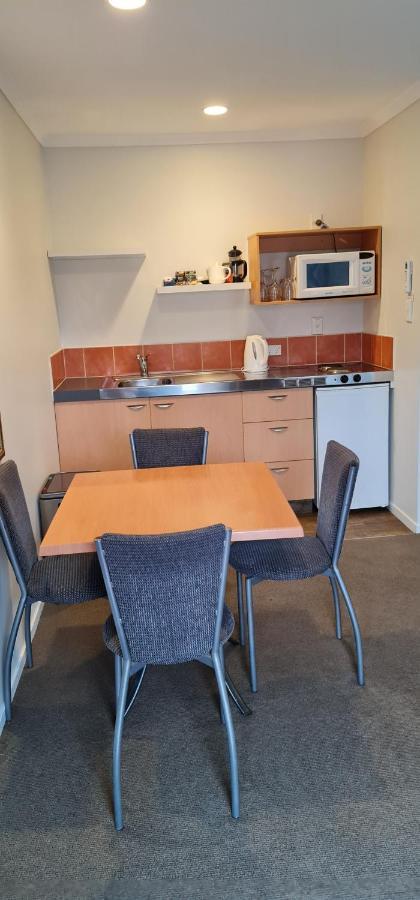 Asure Kaimai View Motel Катикати Экстерьер фото