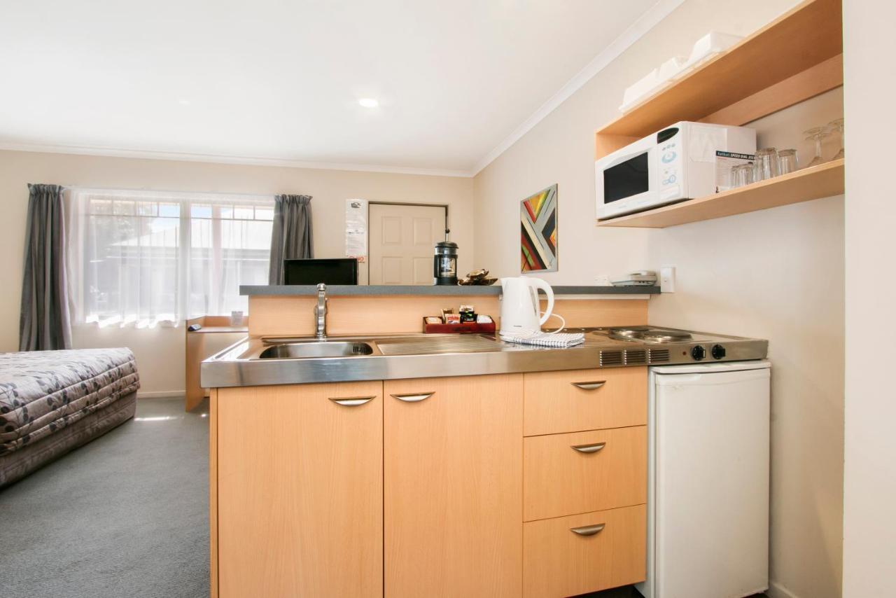 Asure Kaimai View Motel Катикати Экстерьер фото